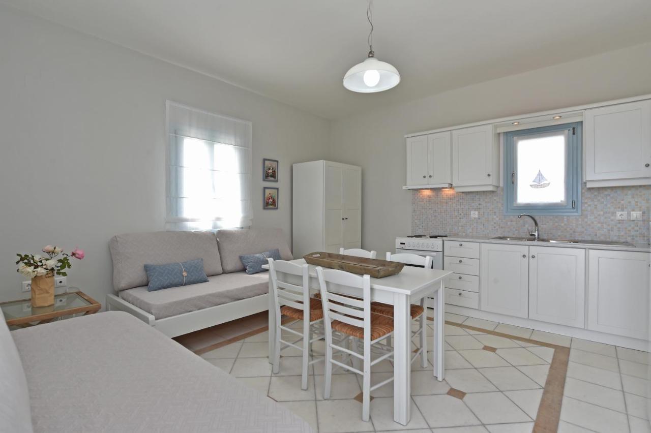 Tonia Apartments Paros Chrisi Akti  Eksteriør bilde