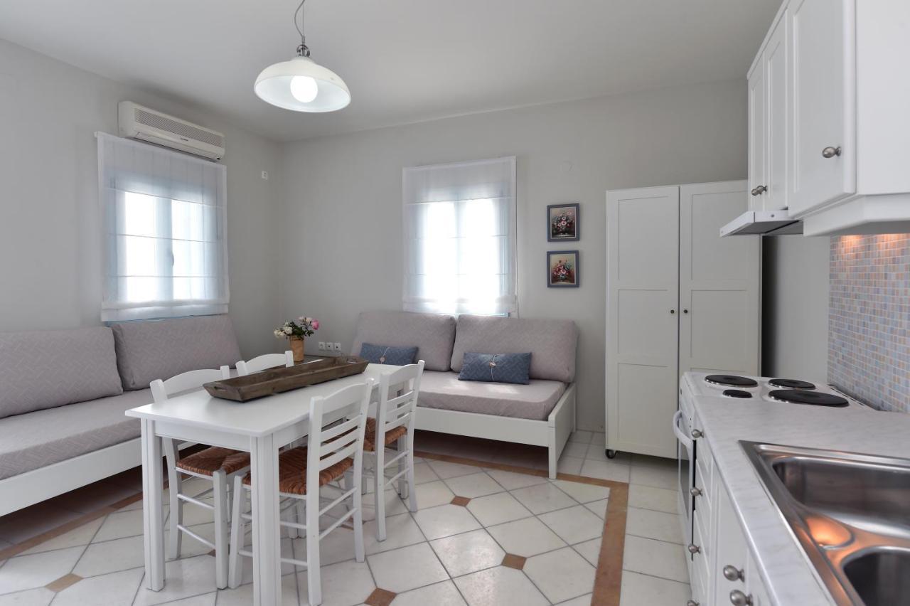 Tonia Apartments Paros Chrisi Akti  Eksteriør bilde