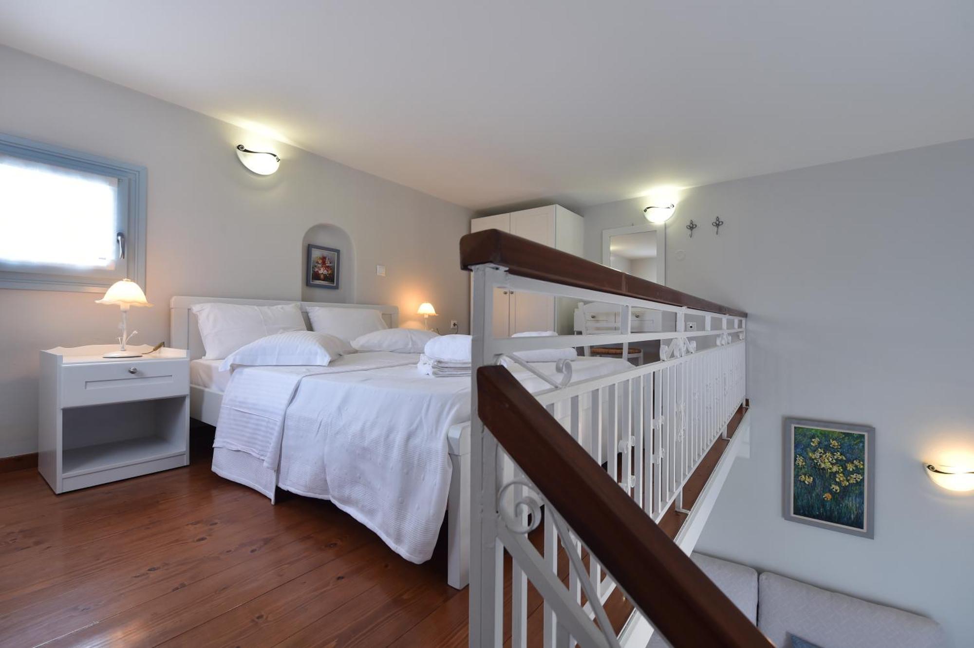 Tonia Apartments Paros Chrisi Akti  Eksteriør bilde